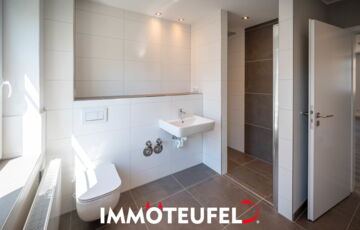RESERVIERT: 3-Zimmer-Wohntraum mit Stil und Komfort – Komplett saniert, moderne Ausstattung, grüne Ruheoase! in 09337 Hohenstein-Ernstthal